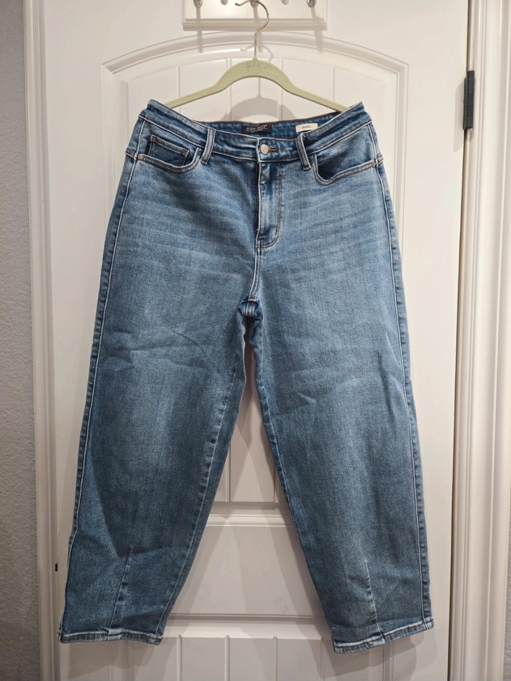 Judy Blue Barrel Jeans